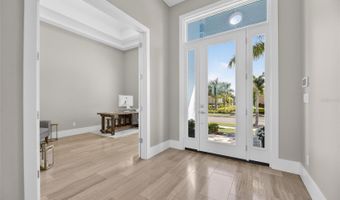 638 MANNS HARBOR Dr, Apollo Beach, FL 33572