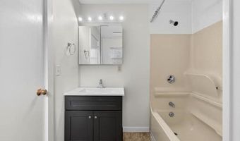 102 Market 3, Amesbury, MA 01913