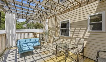 37 Spruce Cir S, Barnegat, NJ 08005