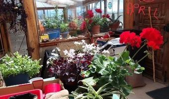 97 Calle Conejo, Arroyo Hondo, NM 87513