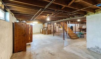 63 Ferncliff Ave, North Providence, RI 02911