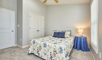 25066 CROXLEY GREEN Sq, Aldie, VA 20105