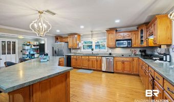 13545 Lyons Ave, Bayou La Batre, AL 36509