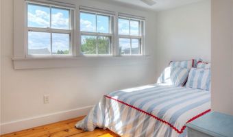 75 Mary St, Newport, RI 02840