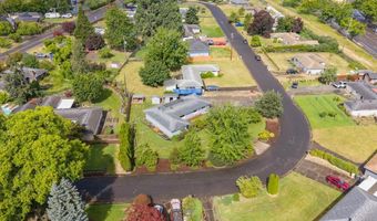 3630 CIRCLE Dr, Albany, OR 97322