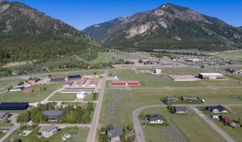 216 COLUMBINE St, Alpine, WY 83128