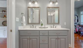 501 River Oaks Dr, Bainbridge, GA 39817