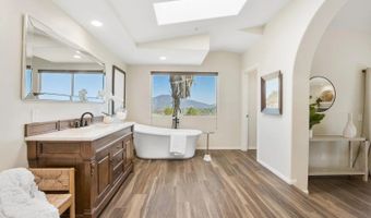 4333 Calavo Dr, La Mesa, CA 91941