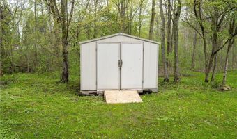 11686 Parkwood Dr, Alden, NY 14004