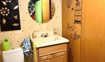 619 Q St, Aurora, NE 68818
