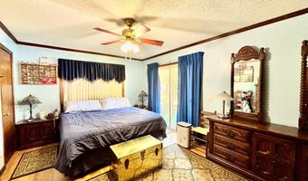 727 Donna Ave, Ashburn, GA 31714