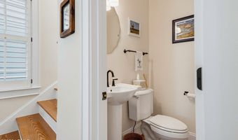 4 Addison St, Beaufort, SC 29907