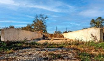 103 Hyde Lake Rd, Bennington, OK 74723