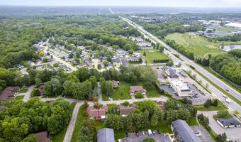 11279 Whispering Creek Dr, Allendale, MI 49401