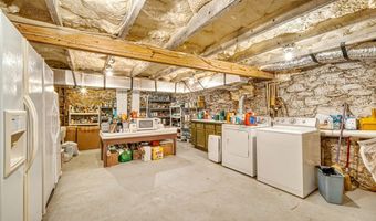 1194 Main St, Andrews, NC 28901