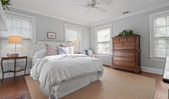 104 Lake Dr, Allenhurst, NJ 07711