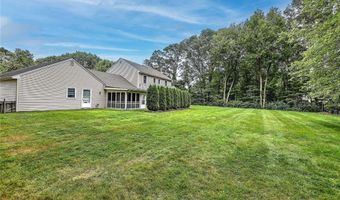 130 Hope Hill Ter, Cranston, RI 02921