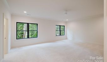 1807 Arnold Dr, Charlotte, NC 28205