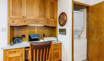 5407 Valley Rd, Ames, IA 50014