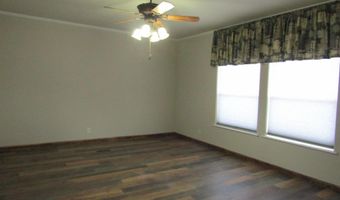 1401 W Bowman Dr, Artesia, NM 88210