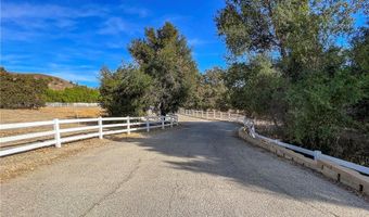 6467 Chesebro Rd, Agoura Hills, CA 91301