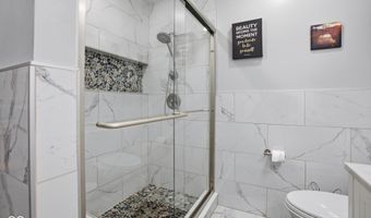 5158 Coppertree Ln, Avon, IN 46123