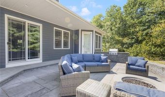 919 Ten Rod Rd, Exeter, RI 02822