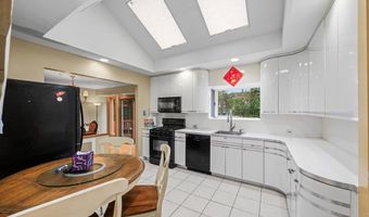 35 Hilldale Rd, Albertson, NY 11507