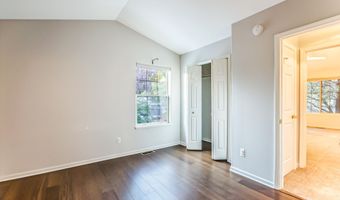 4107 Boulder Pond Dr, Ann Arbor, MI 48108