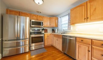 7 New Clark Rd, Cumberland, RI 02864