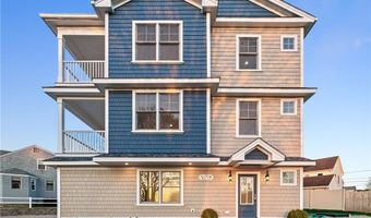 25 Scallop Shell Rd, Narragansett, RI 02882