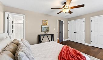 1014 Bedford Ln, Ballwin, MO 63011