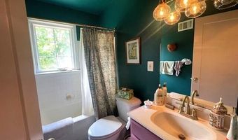 2185 Ayrshire Dr, Ann Arbor, MI 48105