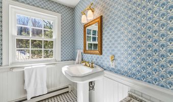 36 Puckerbrush Rd, Campton, NH 03223