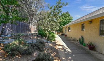 735 Live Oak Dr, Angels Camp, CA 95222