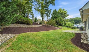 12410 ROCKLEDGE Dr, Bowie, MD 20715