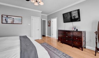430 Summer Lake Dr, Bedford, IN 47421