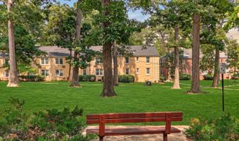 226 N THOMAS St N 226-3, Arlington, VA 22203