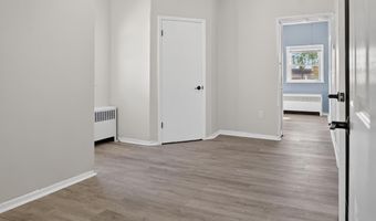 12 W 10TH St, Bayonne, NJ 07002