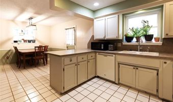 2804 N McMillan Ave, Bethany, OK 73008