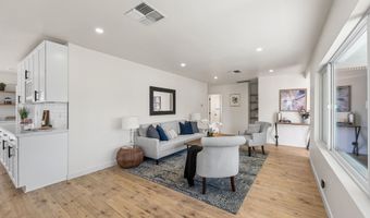 9753 Mercedes Ave, Arleta, CA 91331
