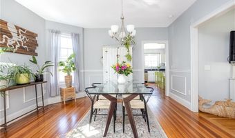 6 Pond Ave, Newport, RI 02840