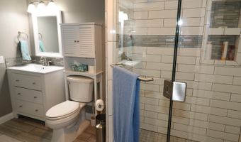 381 Woodside Ct, Batesville, IN 47006