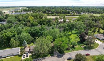 2006 11th Ave NE, Austin, MN 55912