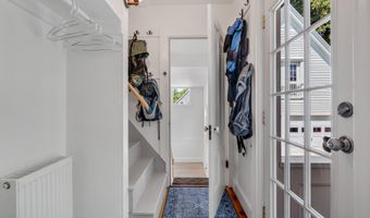85 Bedford St, Bath, ME 04530