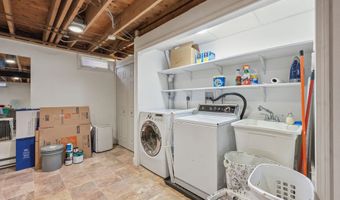 40 Woodridge Dr 40, Cheshire, CT 06410