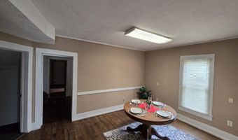 902 N Jefferson St, Ava, MO 65608