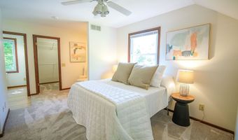 5306 Arapahoe Ln, Madison, WI 53704