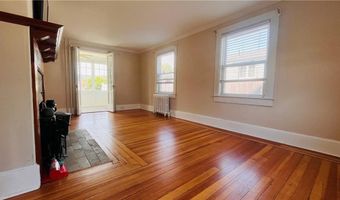 105 Bliss Rd, Newport, RI 02840