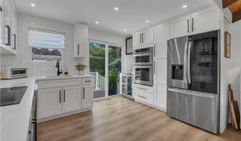 1067 Great Rd, Lincoln, RI 02865
